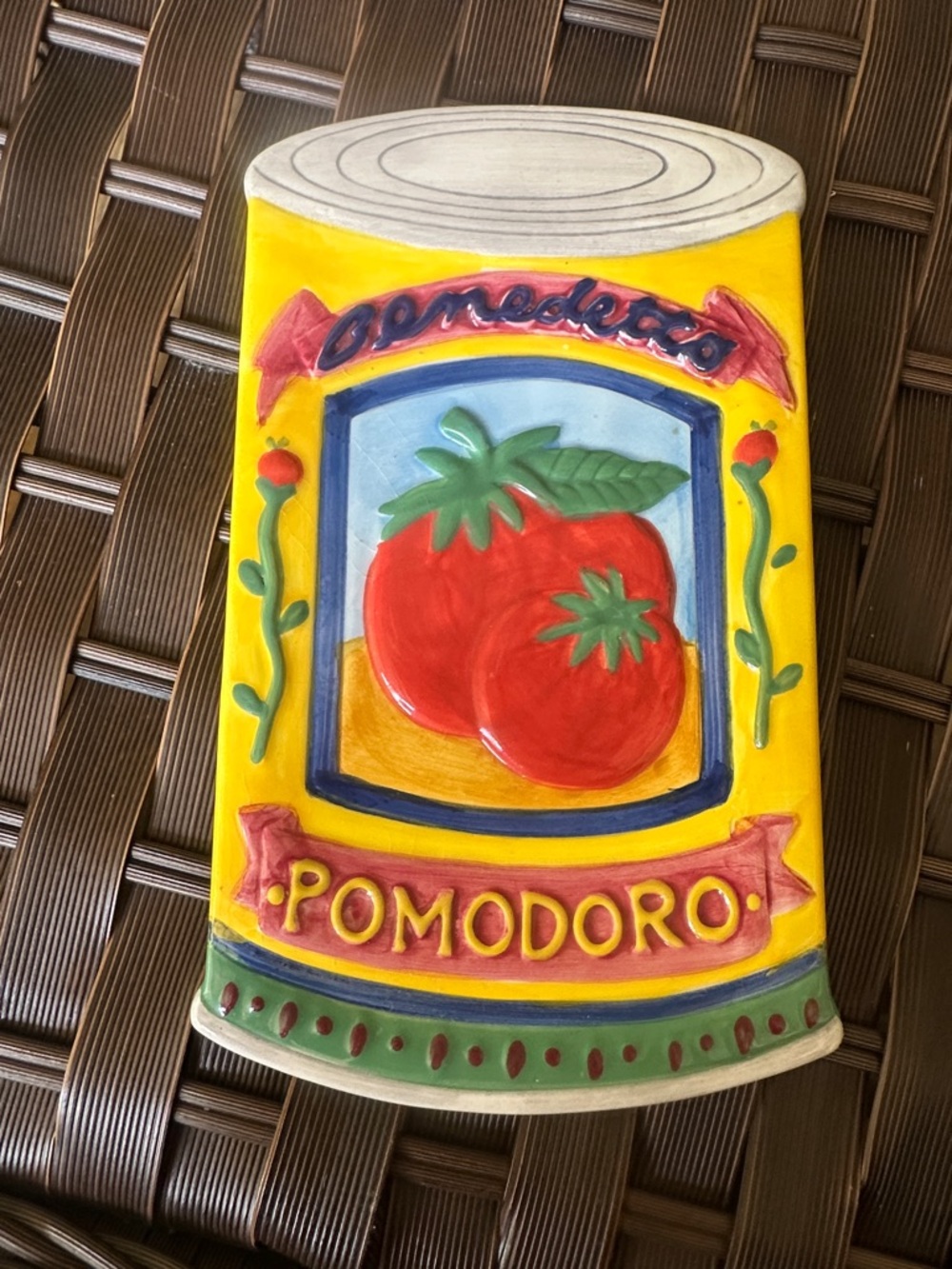 BOSTON WAREHOUSE TRADING "BENEDETTO POMODORO" GLAZED CERAMIC VINTAGE SPOON REST